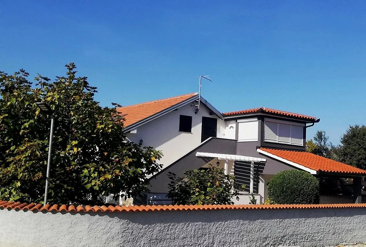 Apartments With A Parking Space Pavicini, Marcana - 21315