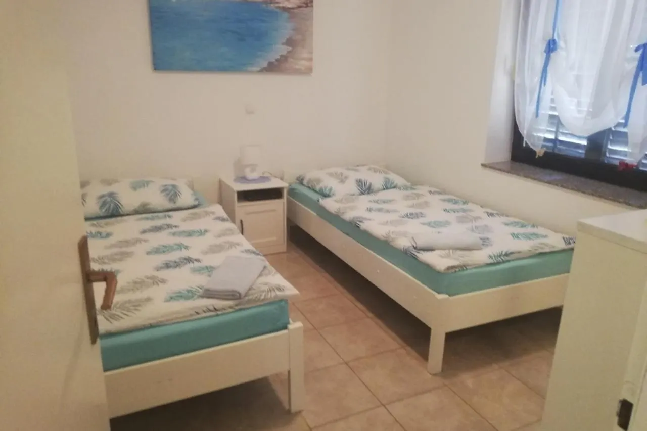 Apartments With A Parking Space Pavicini, Marcana - 21315 Croatia